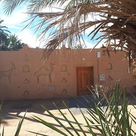 Maison Etoile Du Desert Aït Boukha Exterior foto